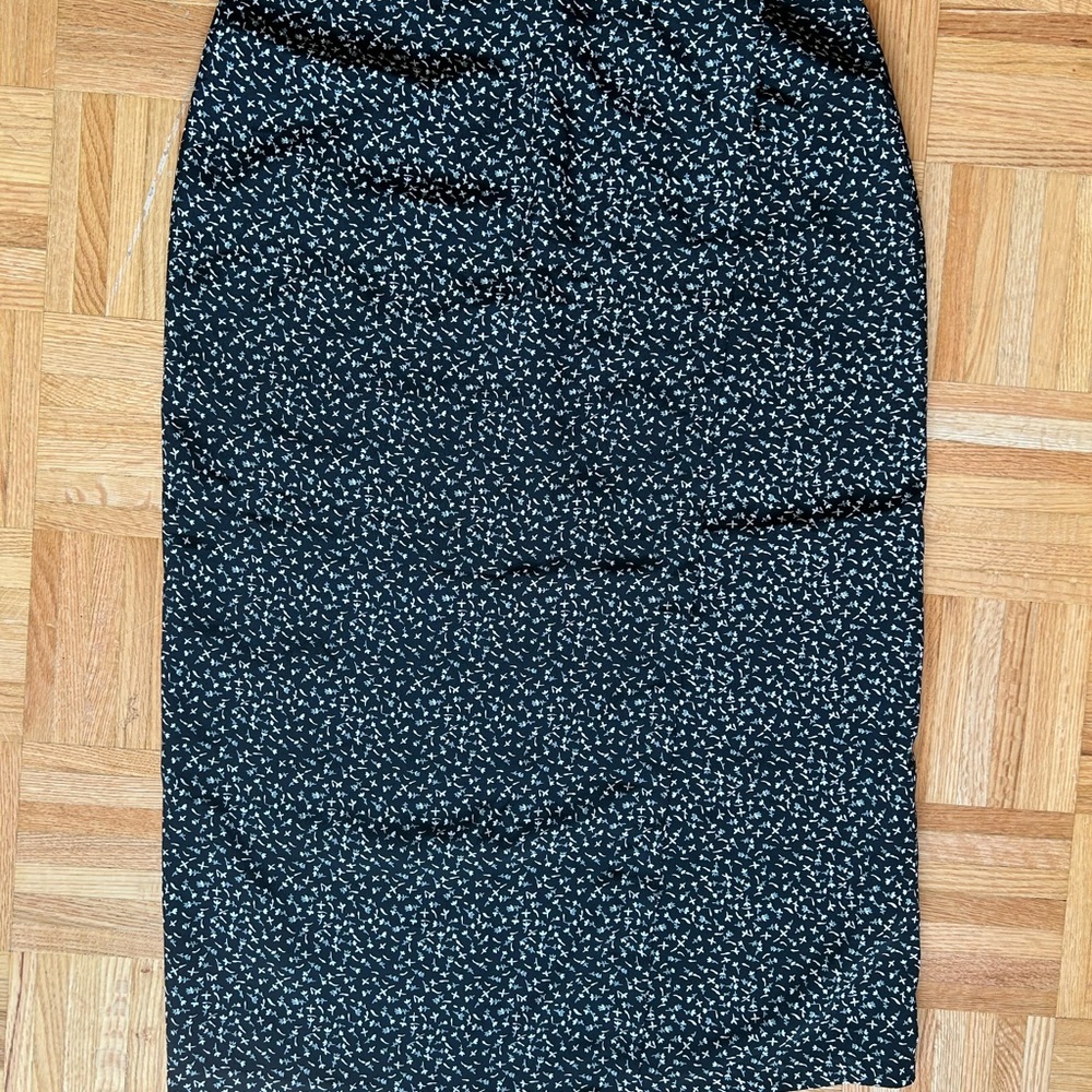 Elegant Black and White Patterned Women's Skirt